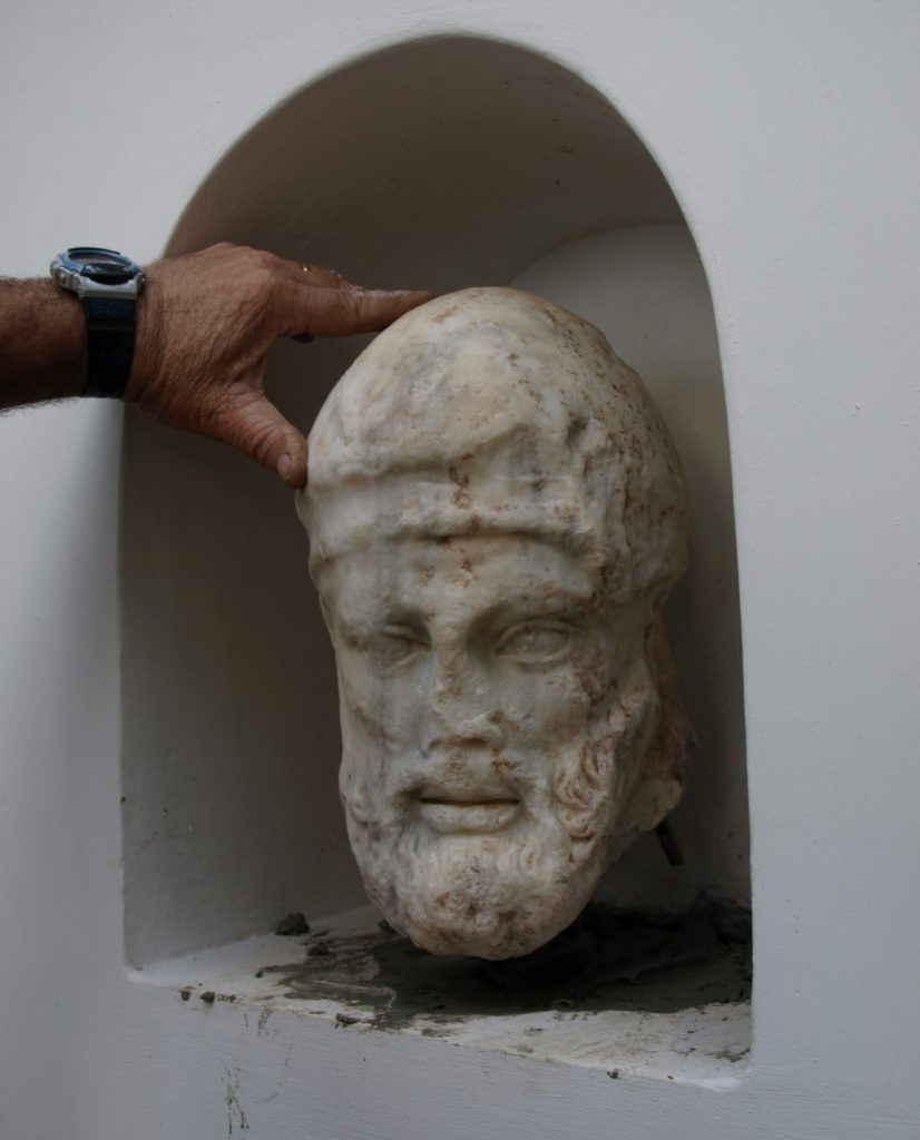 Odysseus restored placed in the niche.